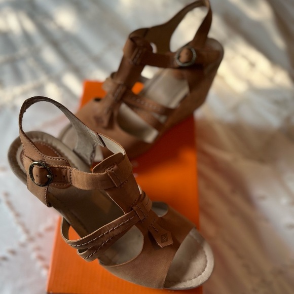 Sperry Wedges - Picture 13 of 16